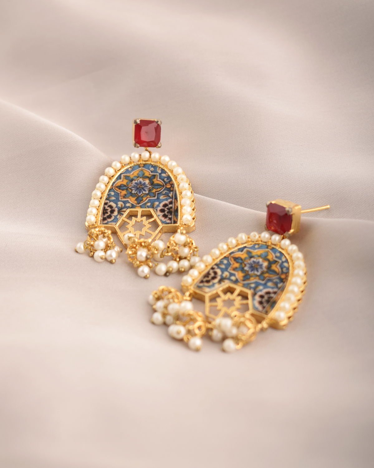 Arched Arabesque Earrings with Zircon and Pearls, from the Arabesque collection.