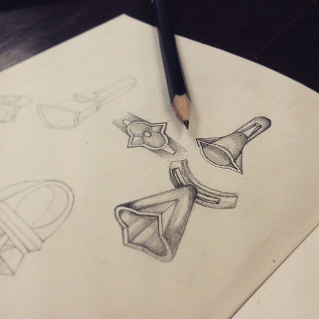 Jewellery design study in pencil and pen on paper, drawing 19.