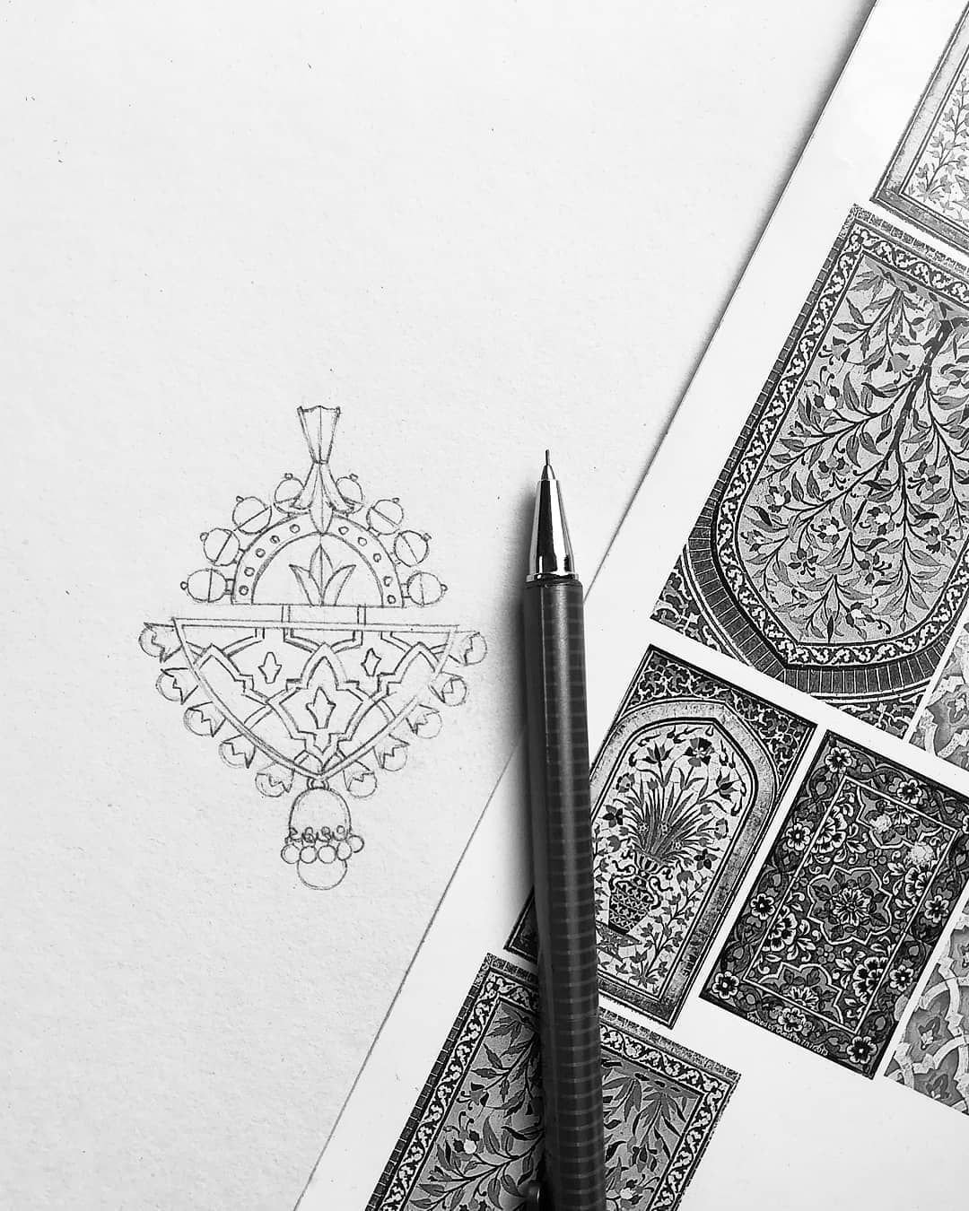 Jewellery design study in pencil and pen on paper, drawing 38.
