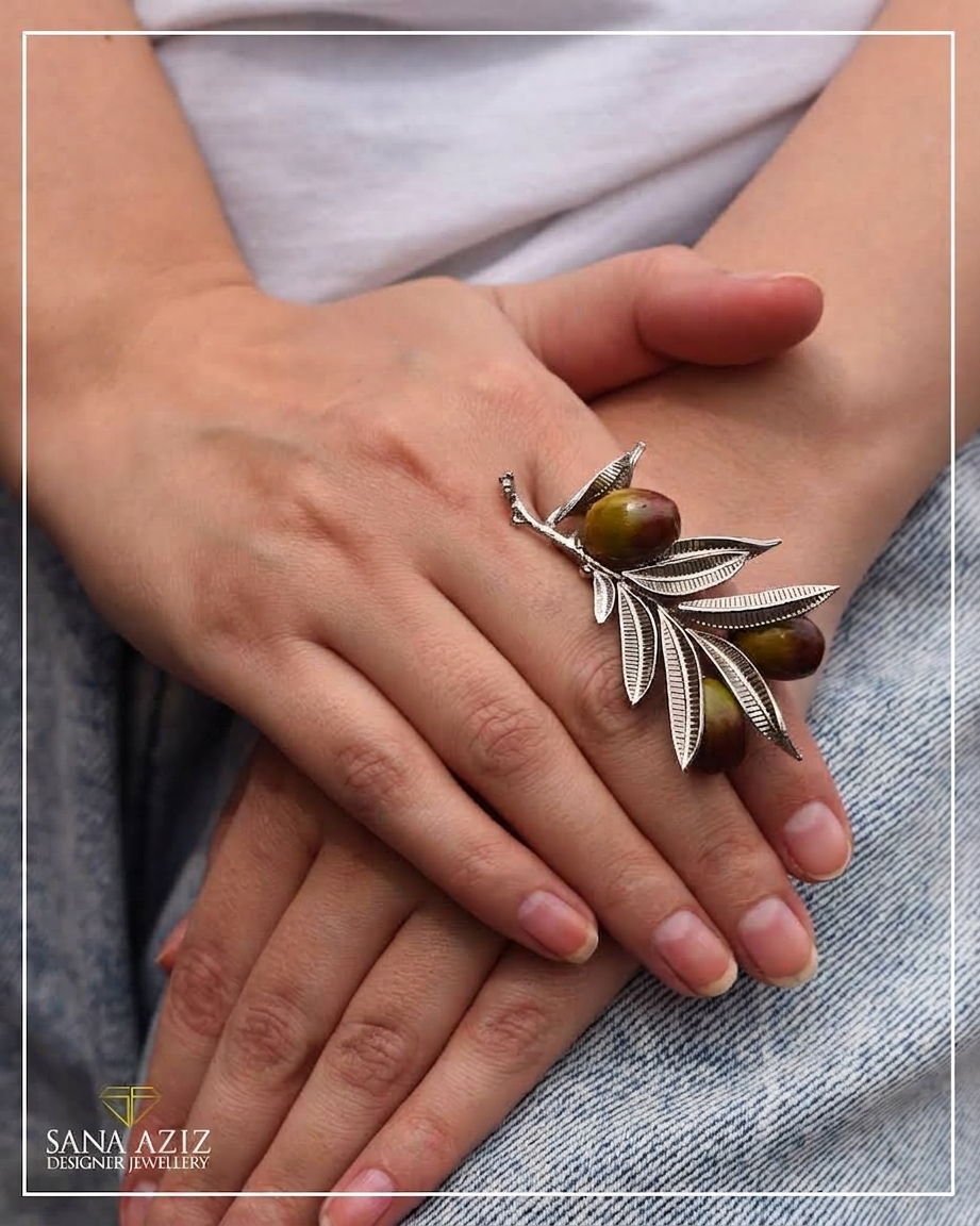 Olive Branch, Brooch, from the The Olive Branch collection.