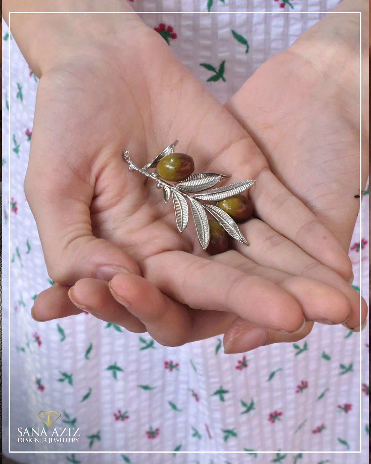 Olive Branch, Brooch, from the The Olive Branch collection.